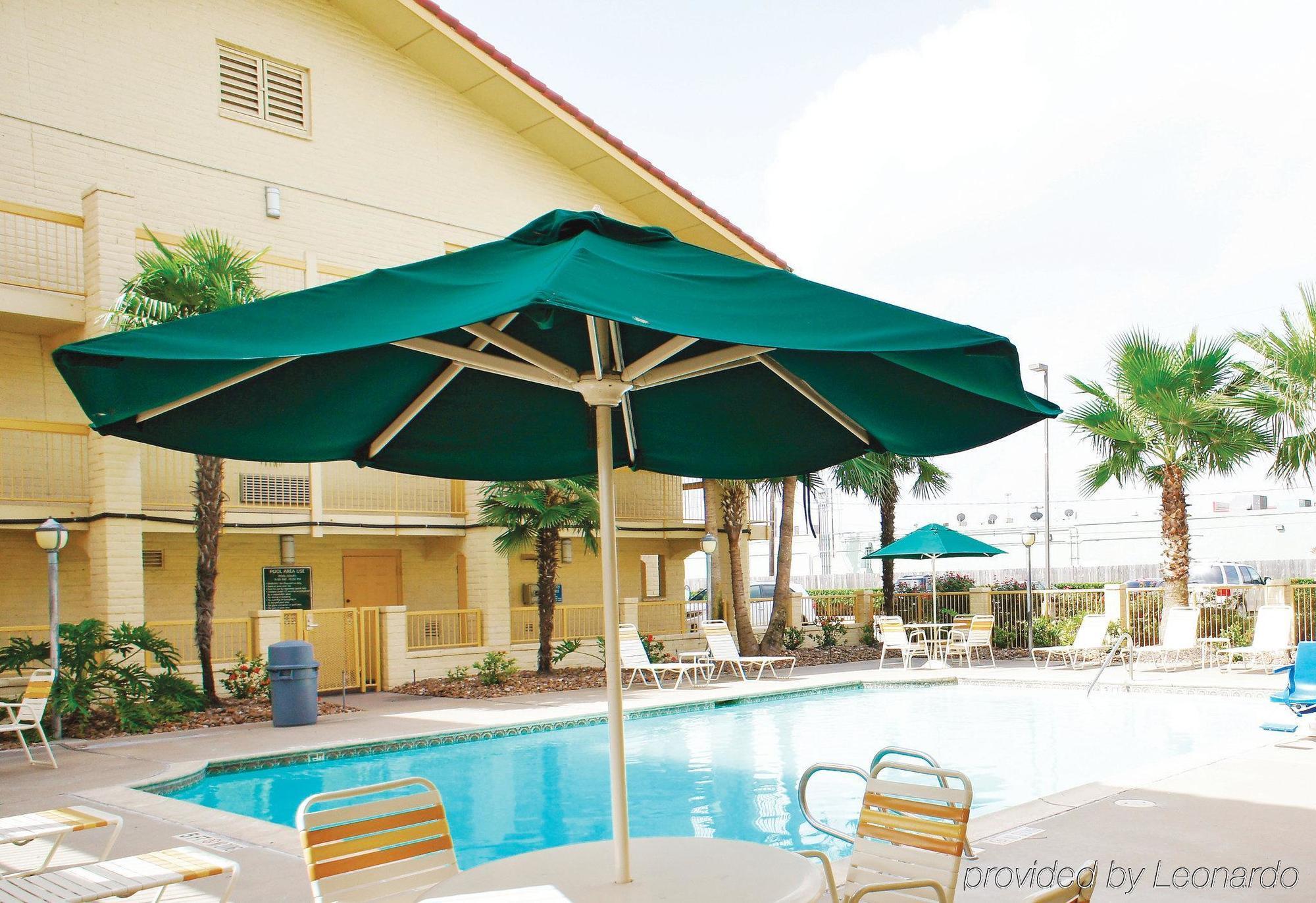 Travelodge By Wyndham Houston Cy-Fair Cypress Eksteriør bilde